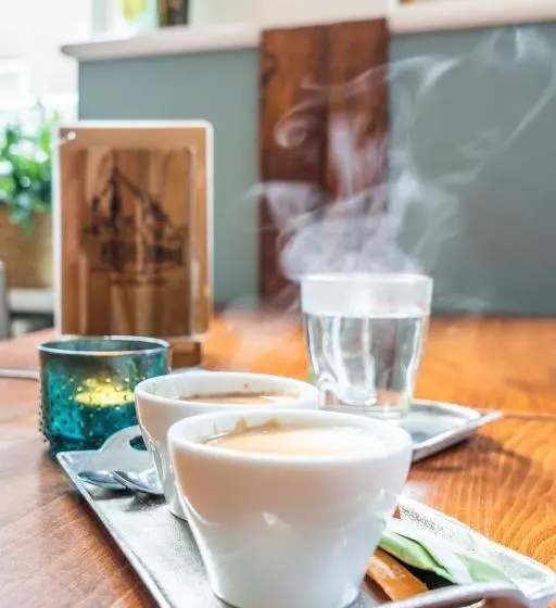 Hotelli Bed & Brasserie Het Kosthuys