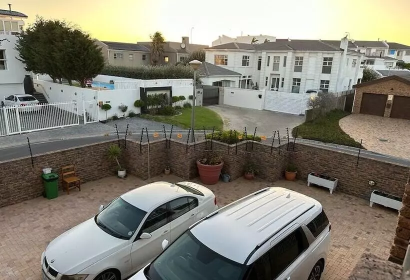 Majatalo Ocean Vibes