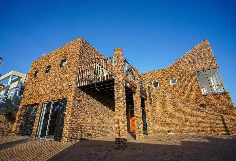 Majatalo Ocean Vibes