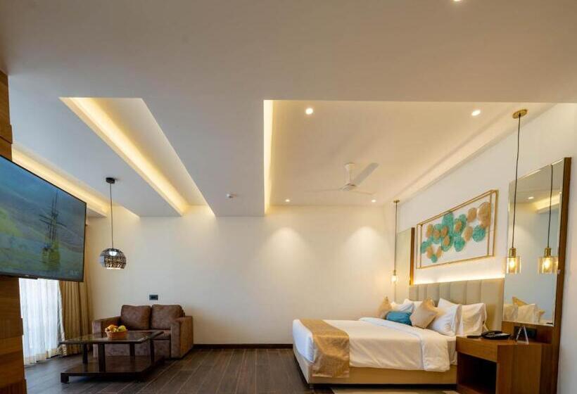 Resort The Cliff By Zuper   Panchgani