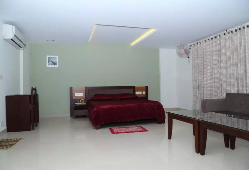 ホテル Hazmi Inn