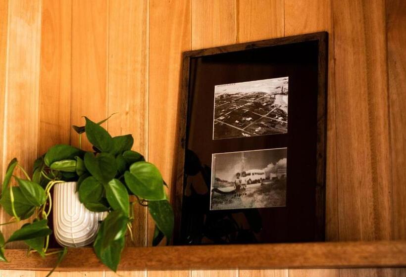 هاستل Aires Puros