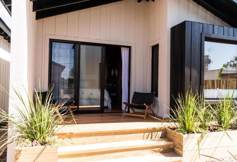 هاستل Aires Puros