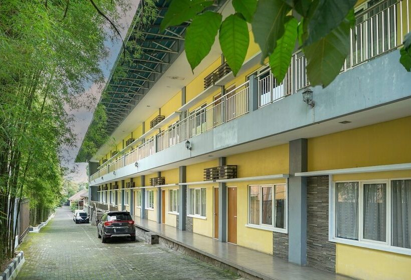 Hotel Front One Resort Indraloka Temanggung