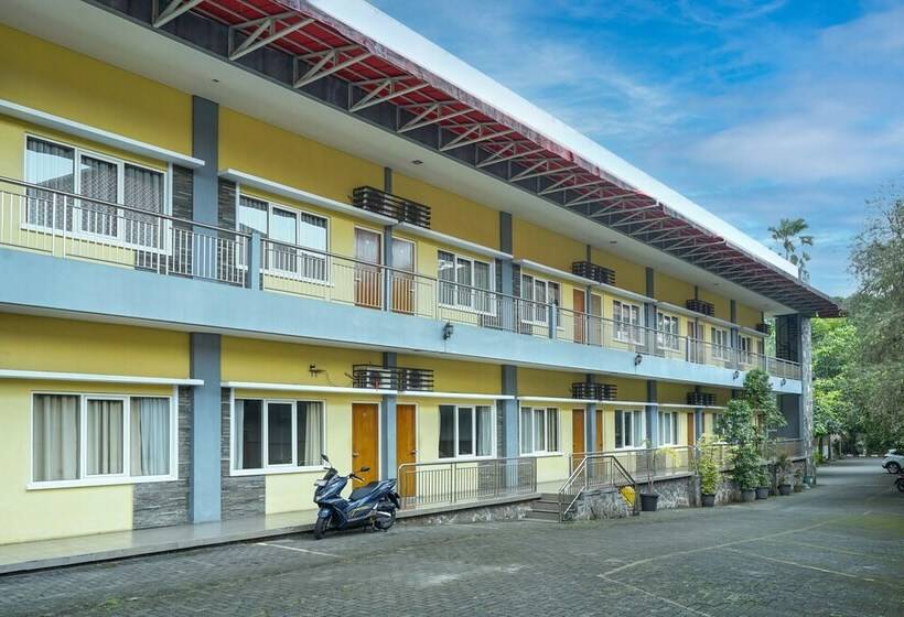 Hotel Front One Resort Indraloka Temanggung