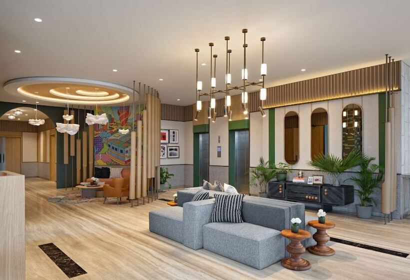 Maxonehotels At Kota Harapan Indah Bekasi