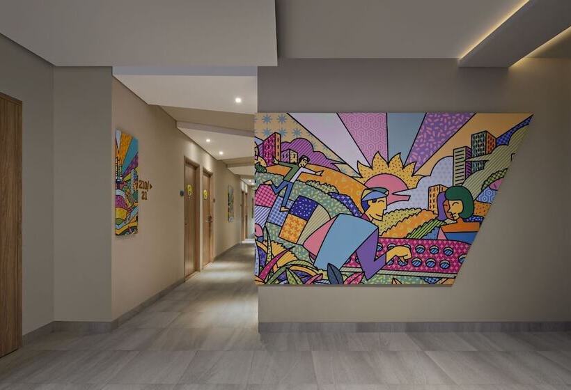 Maxonehotels At Kota Harapan Indah Bekasi