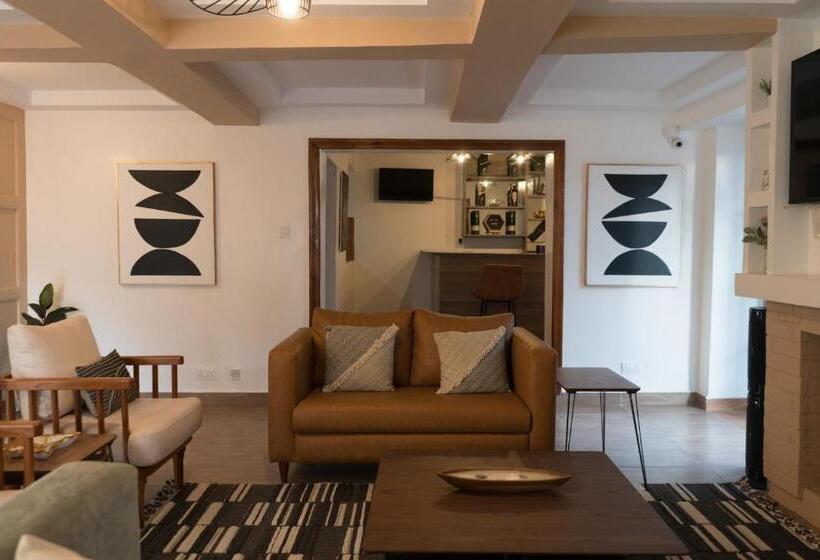 펜션 Guesthouse In Kamakis Eastern Bypass