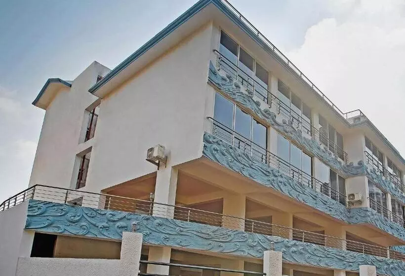 Home Hotel Sea Prince Suites