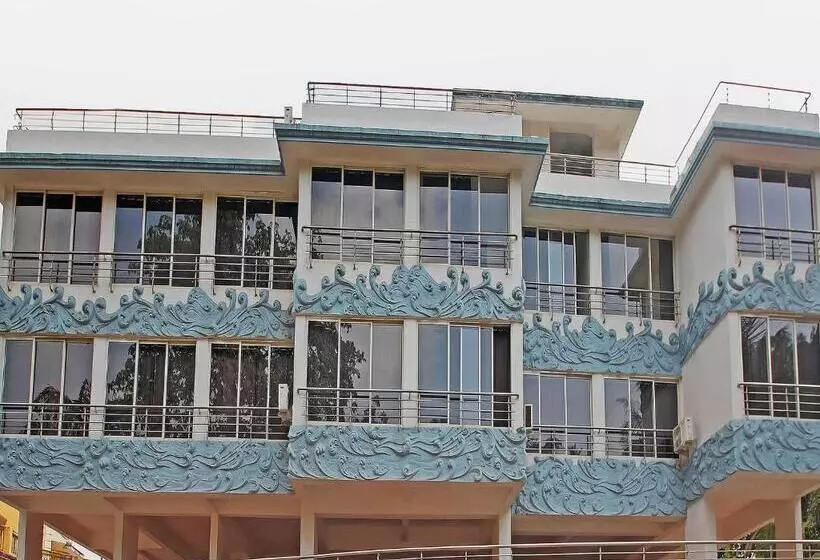 Home Hotel Sea Prince Suites