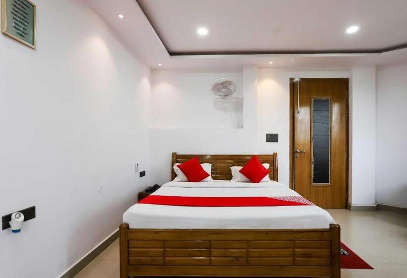 בית מלון כפרי Flagship Shree Niketan Villa