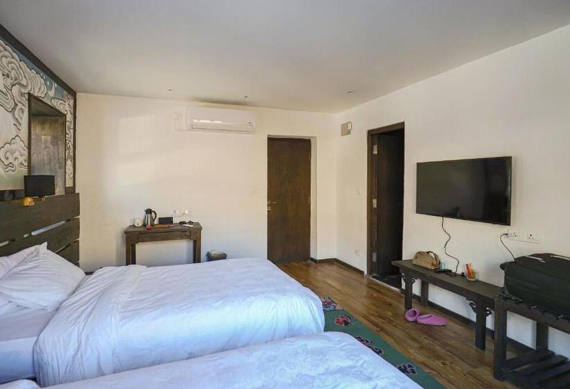 Lo Mustang Himalayan Resort