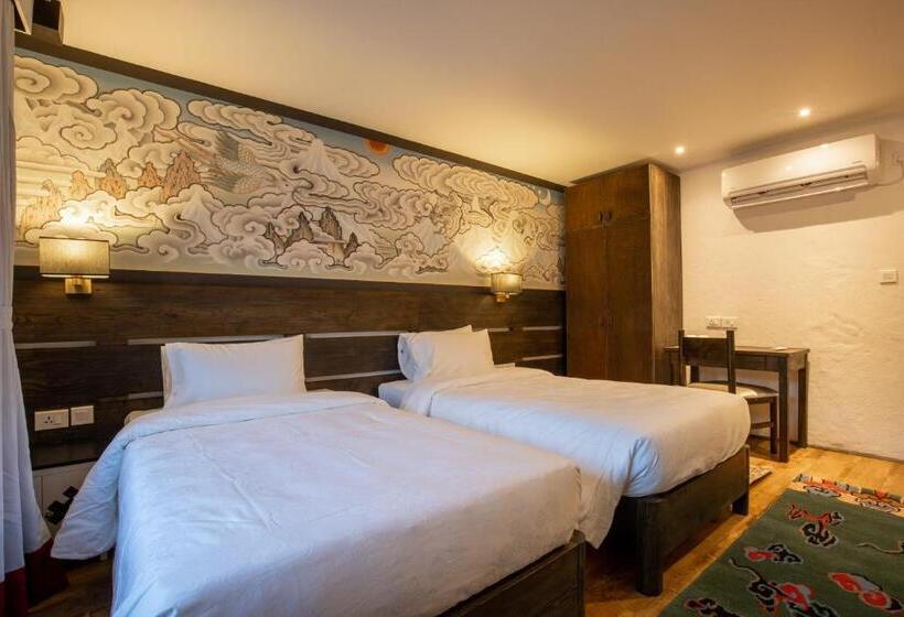 Lo Mustang Himalayan Resort