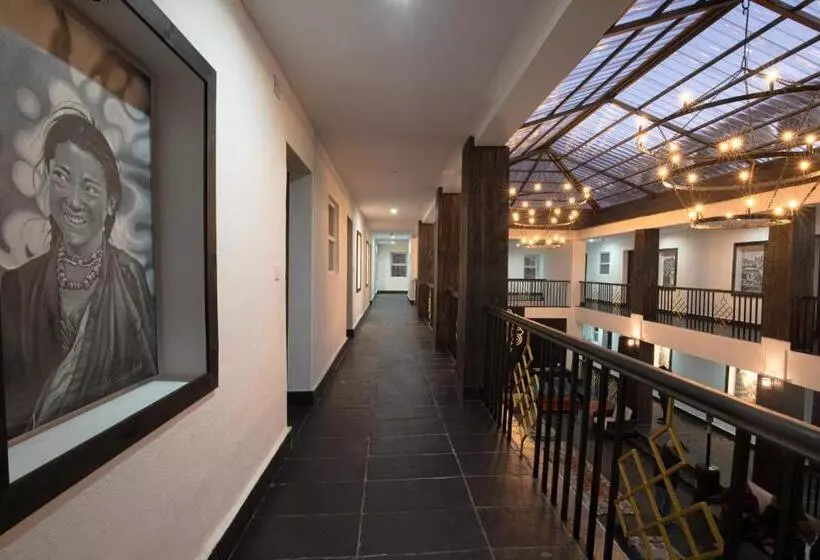 Lo Mustang Himalayan Resort