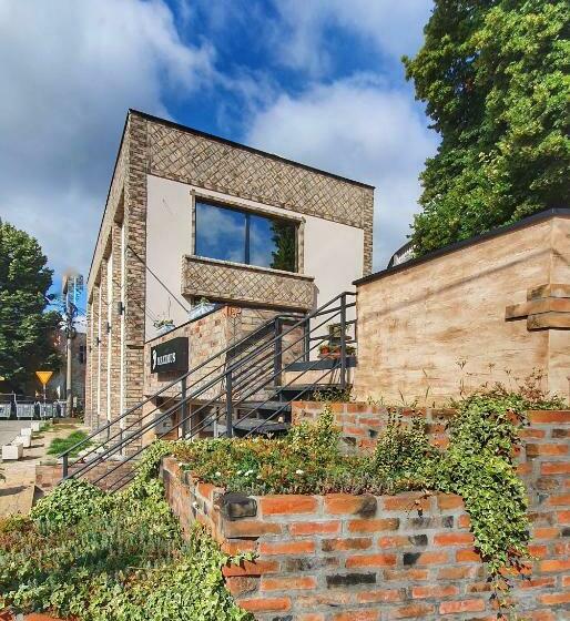 هاستل Castello Inn