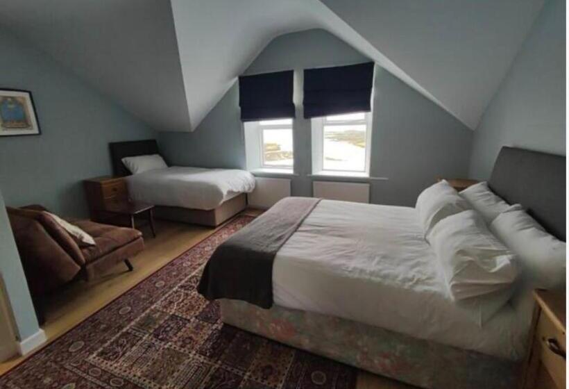 ベッドアンドブレックファースト Lobster Lodge