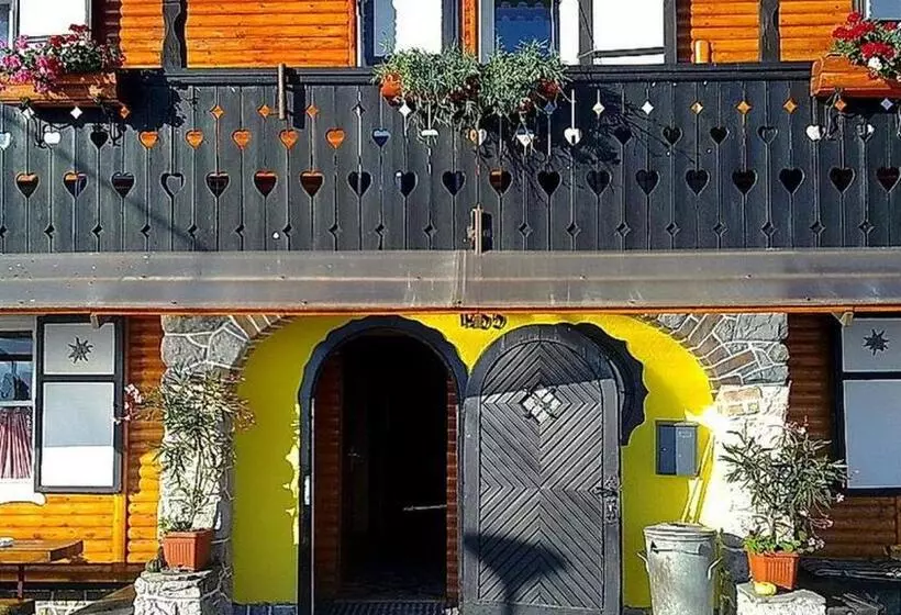 تختخواب و صبحانه Smučarska Koča