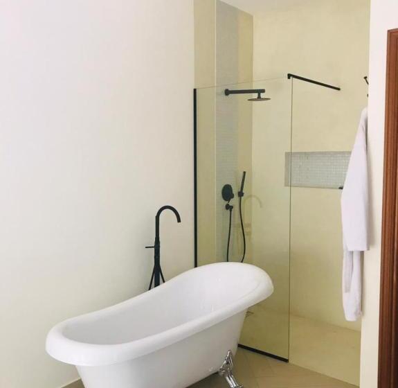 هتل Château Georgette