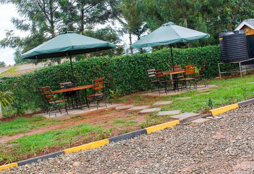 هتل Natives Resort