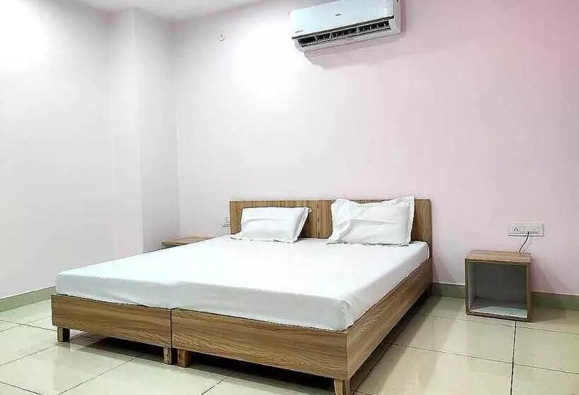 Hotelli Oyo  Palazzo