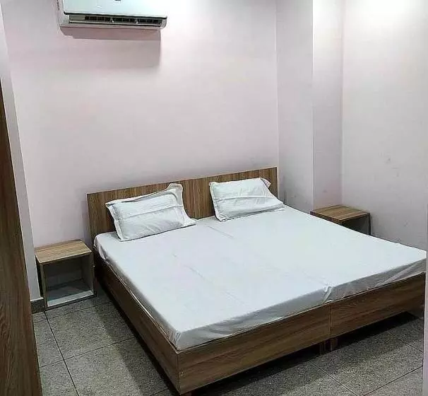 Hotelli Oyo  Palazzo