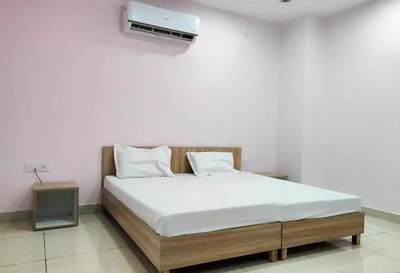 Hotelli Oyo  Palazzo