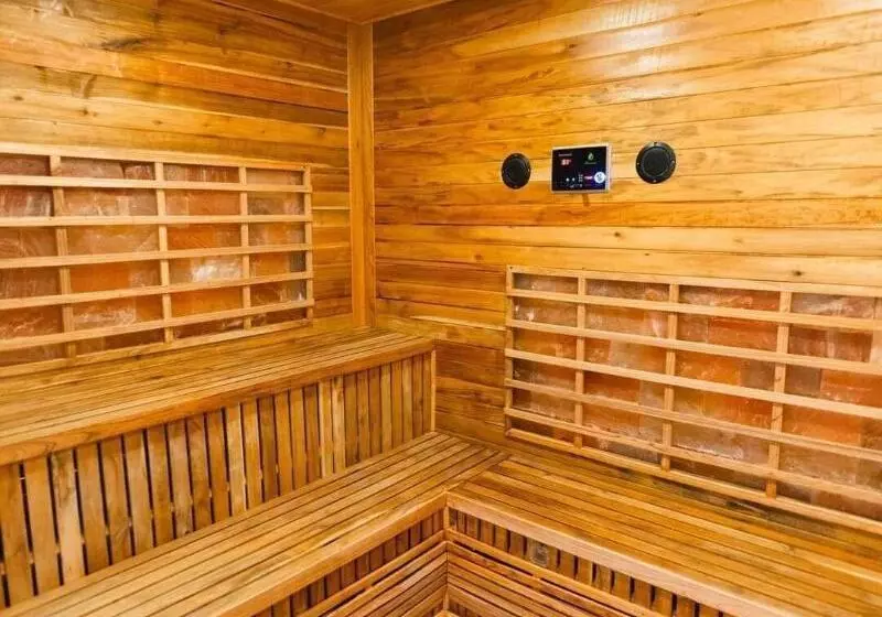 Newcc Hotel And Serviced Apartment