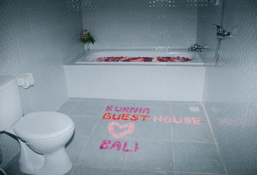 膳宿费 Kurnia Guest House & Spa