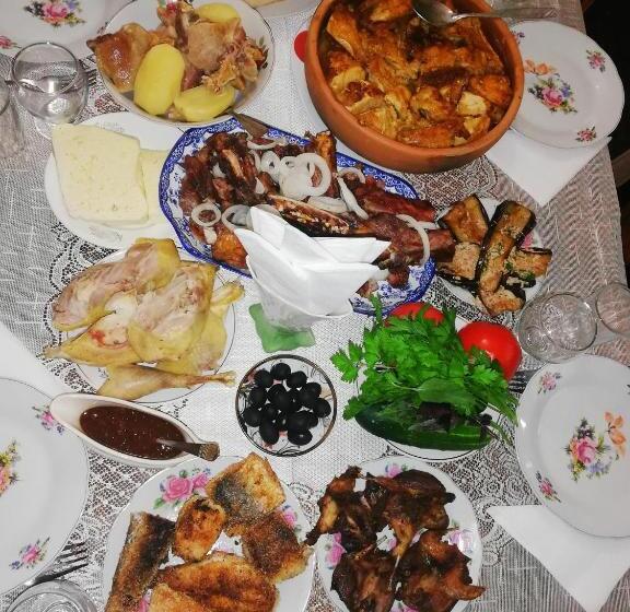 پانسیون Aloni Green Acres