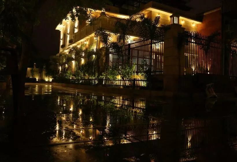 The Stoneberry Resort