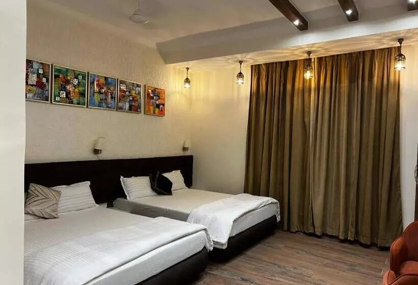 The Stoneberry Resort