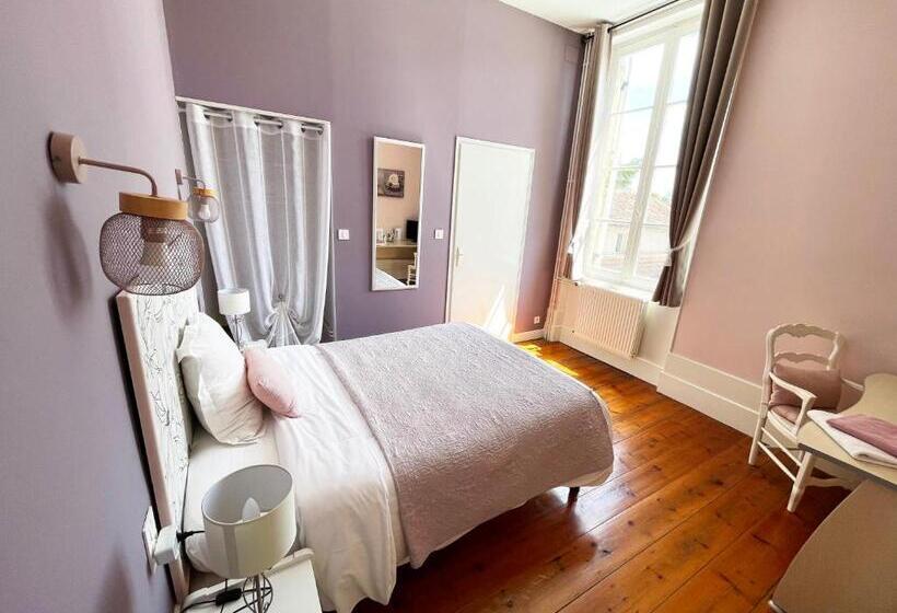 مبيت وإفطار Domaine Le Baraillot, Chambres Et Repas D Hôtes, Soirée étape