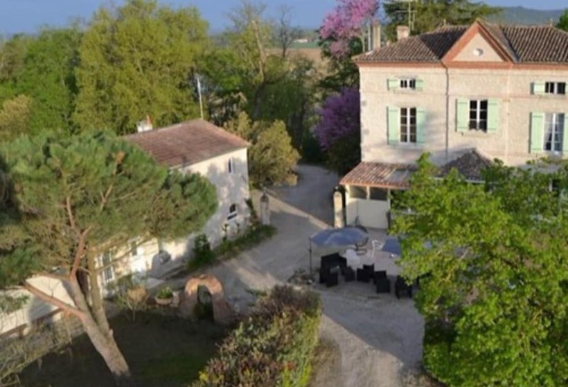 مبيت وإفطار Domaine Le Baraillot, Chambres Et Repas D Hôtes, Soirée étape