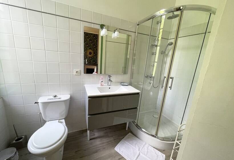 مبيت وإفطار Domaine Le Baraillot, Chambres Et Repas D Hôtes, Soirée étape