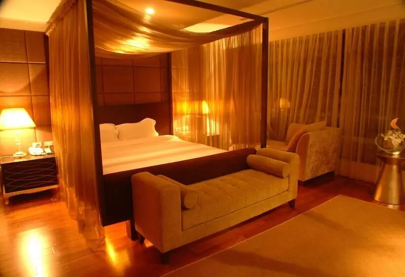 هتل 33 Spa