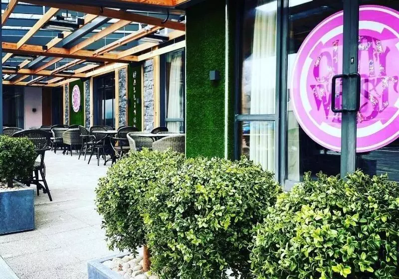 فندق Allingham Arms