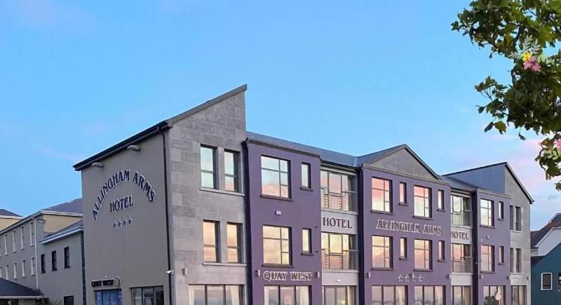 בית מלון כפרי Allingham Arms