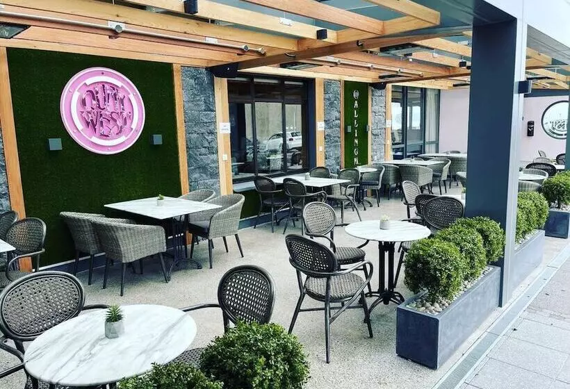 فندق Allingham Arms