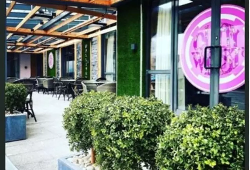 فندق Allingham Arms