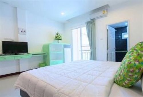 Hotel Baan Nam Poon Resort