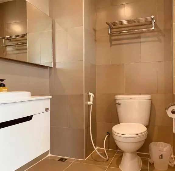 De Hug Hotel & Residence