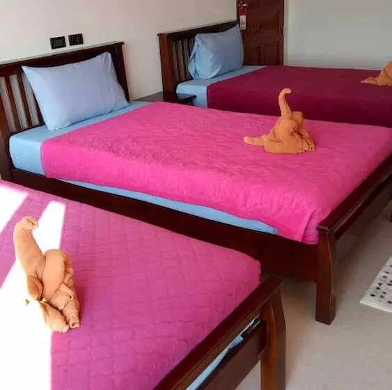 בית מלון כפרי Lanta Sweet Mansion