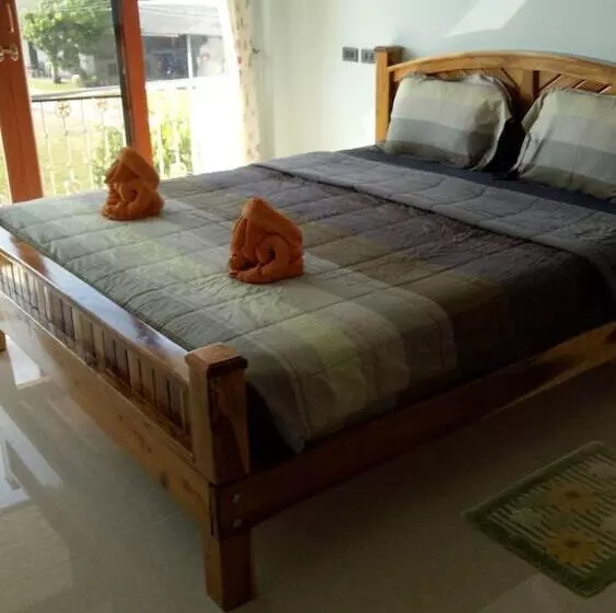 בית מלון כפרי Lanta Sweet Mansion