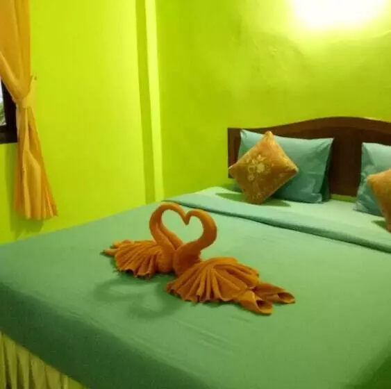 בית מלון כפרי Lanta Sweet Mansion