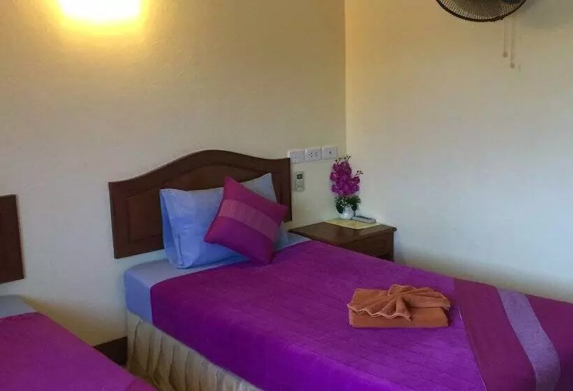 בית מלון כפרי Lanta Sweet Mansion