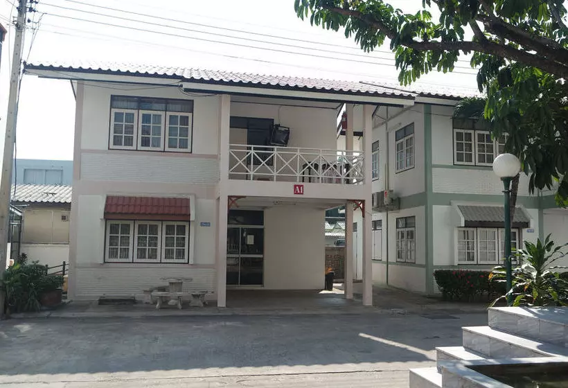 בית מלון כפרי Paisiri