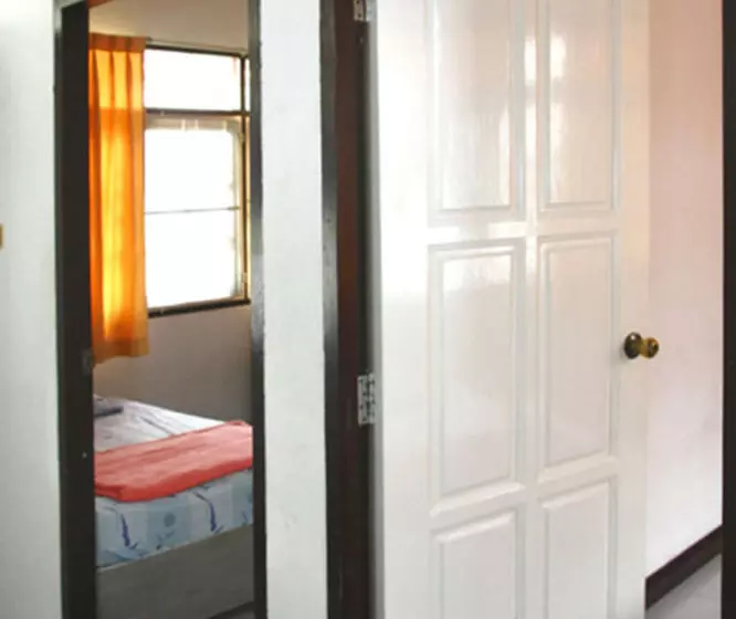 בית מלון כפרי Paisiri