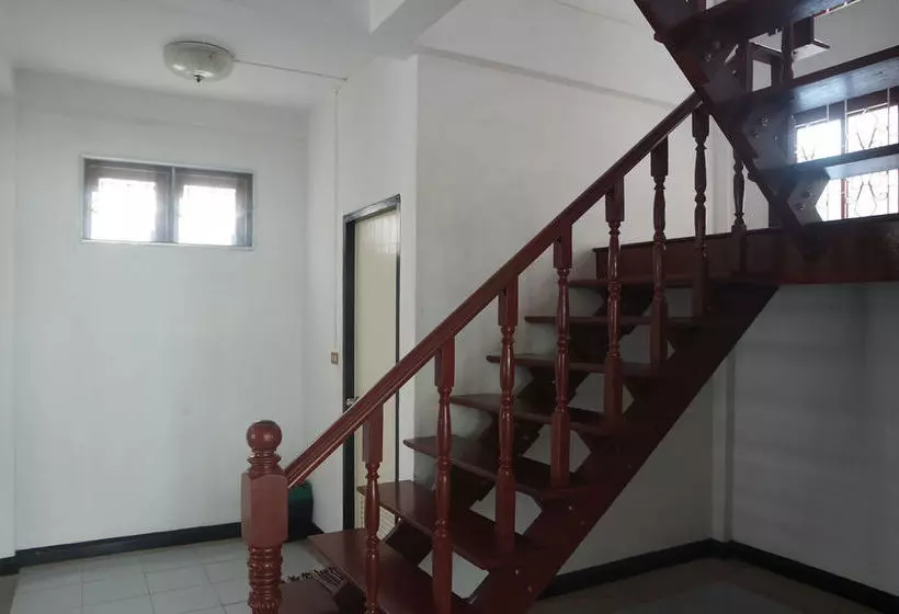 בית מלון כפרי Paisiri