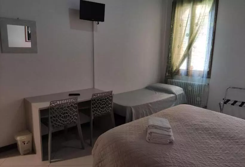 Sweet Venice   Rooms & Apartments