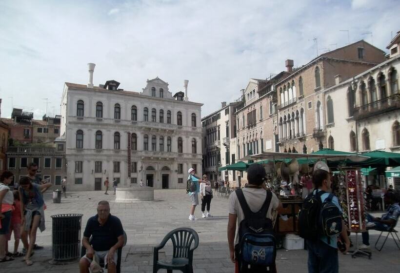 Sweet Venice   Rooms & Apartments